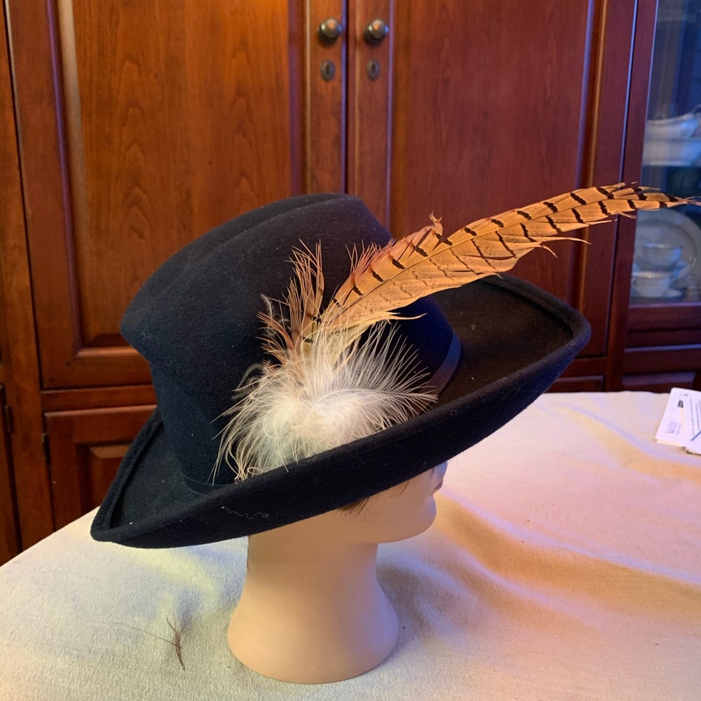 Vintage dark blue hat